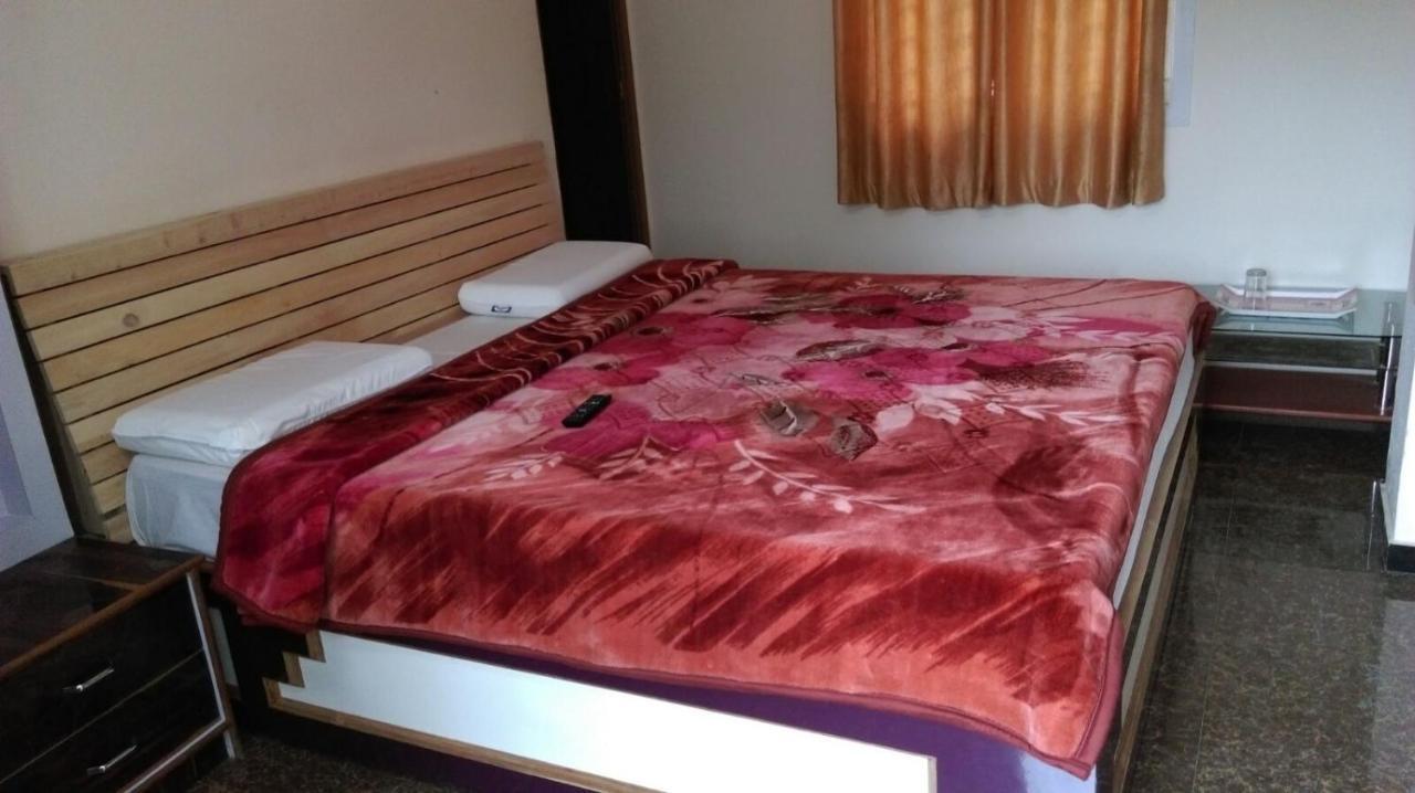 Sv Residency Hotel Ooty Exterior photo